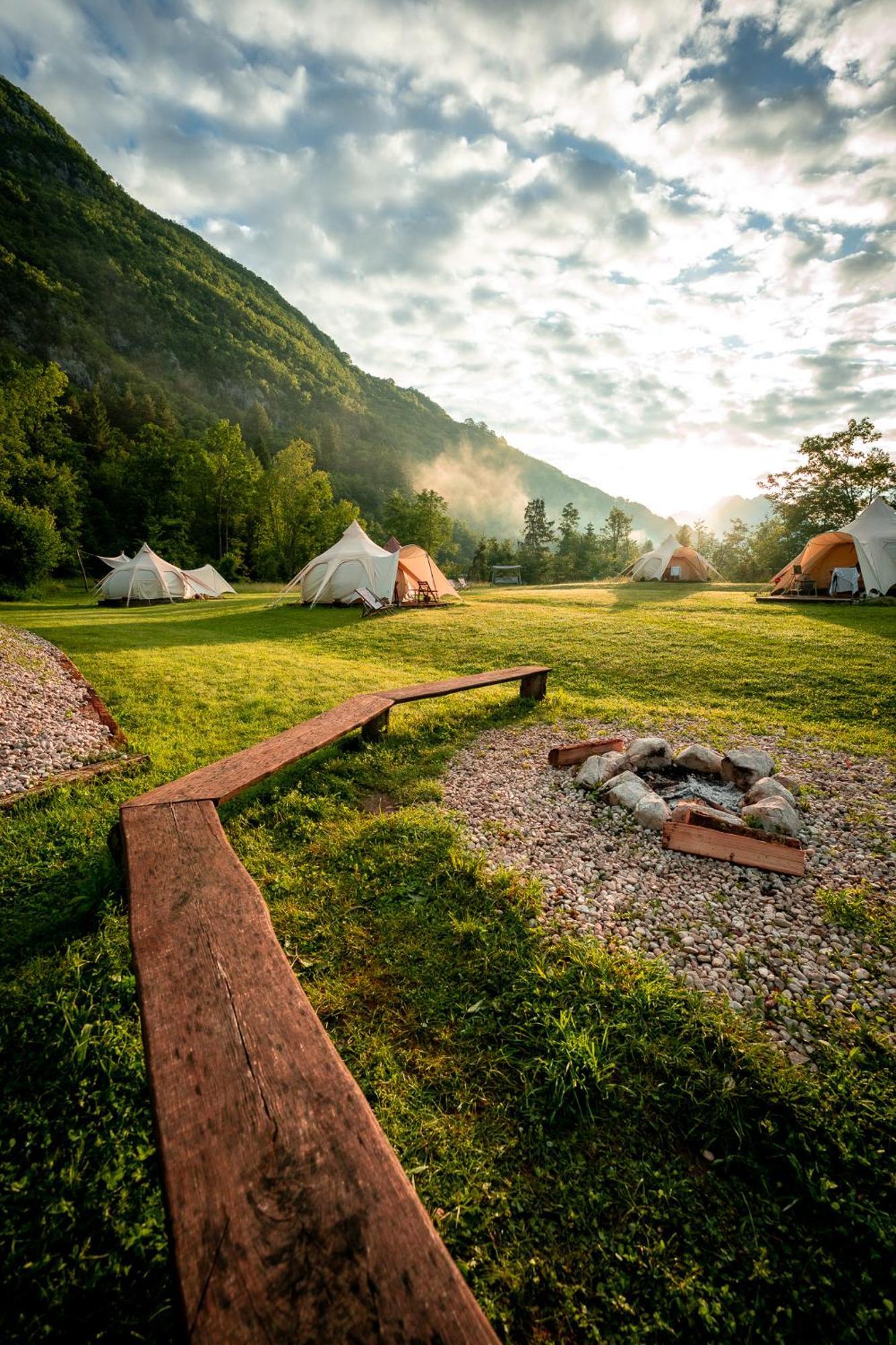 Glamping Gozdna Jasa Hotel Bovec Bagian luar foto