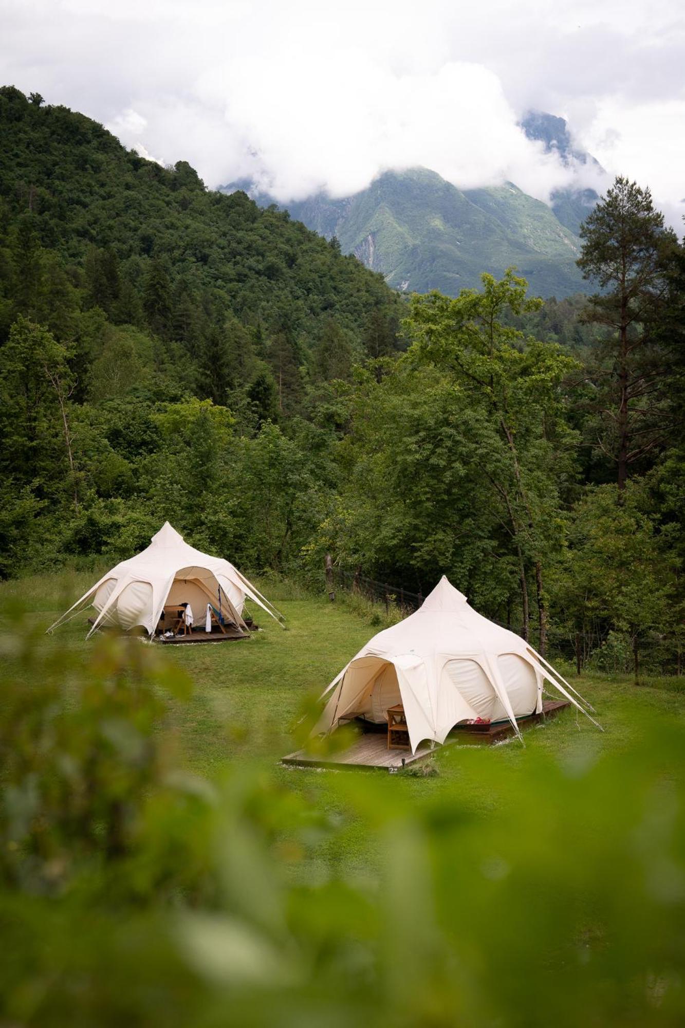 Glamping Gozdna Jasa Hotel Bovec Bagian luar foto
