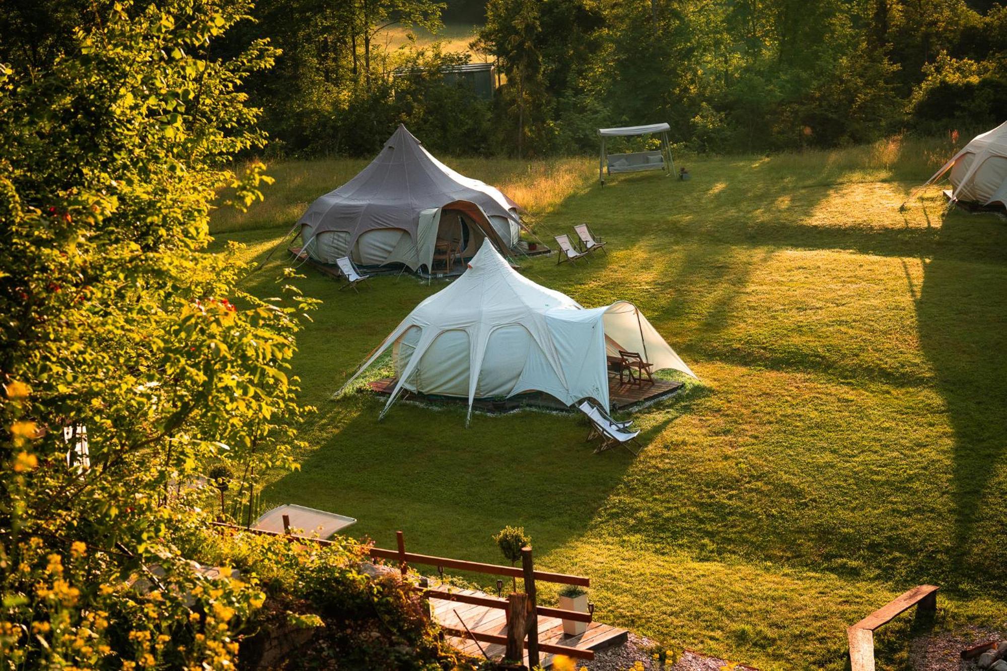 Glamping Gozdna Jasa Hotel Bovec Bagian luar foto